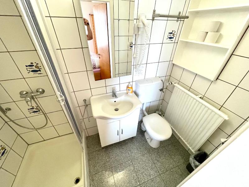 Double Room image 1