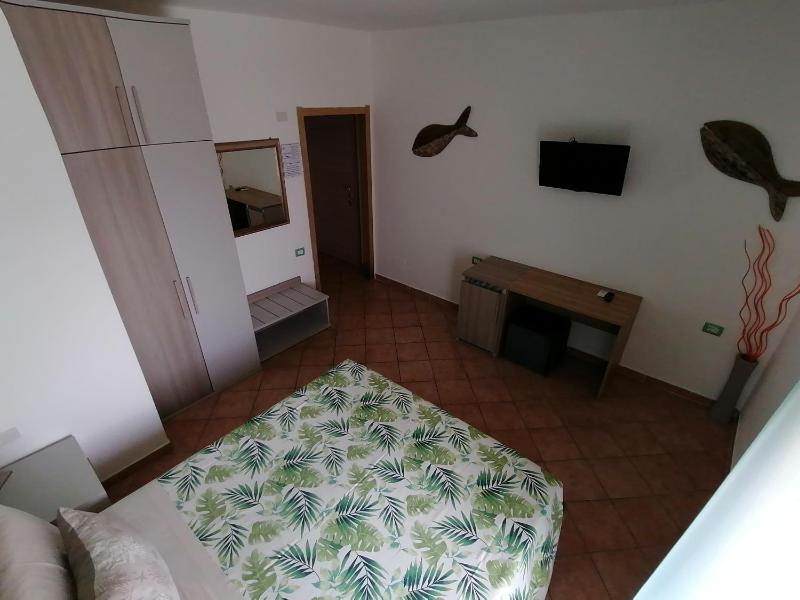 Double Room image 4