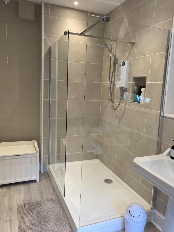 Triple Room with Private Bathroom image 2