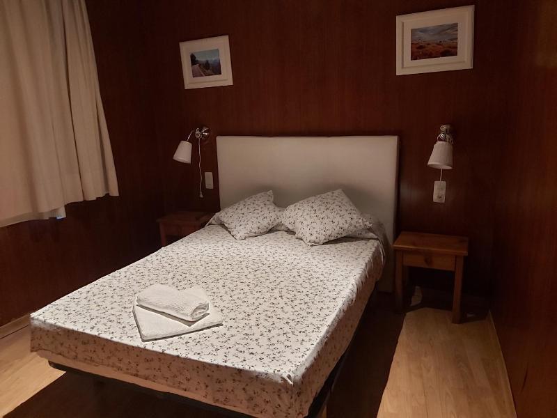 Double or Twin Room image 3