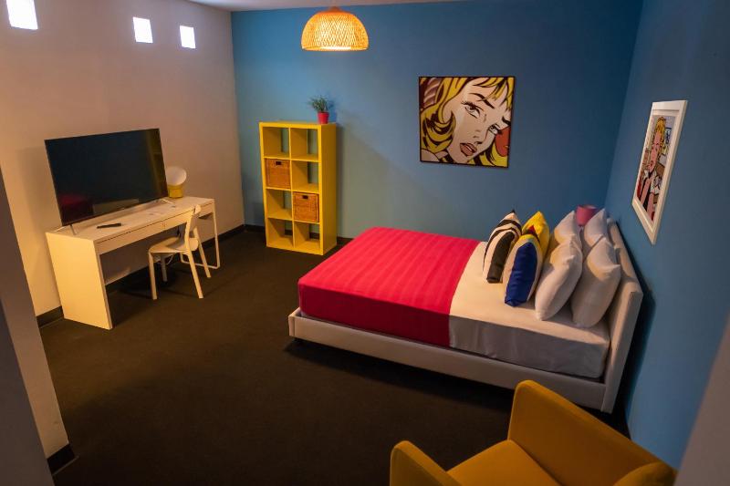 Standard Double Room image 4