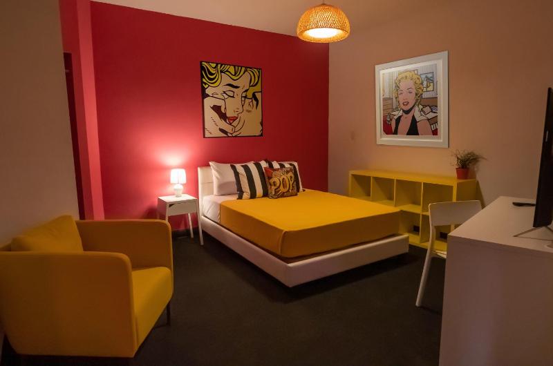 Standard Double Room image 3