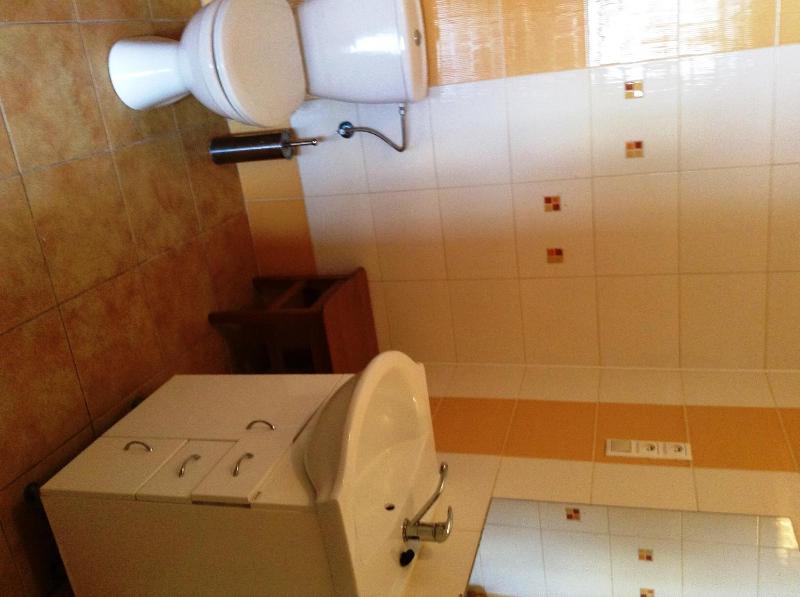 Double Room image 3