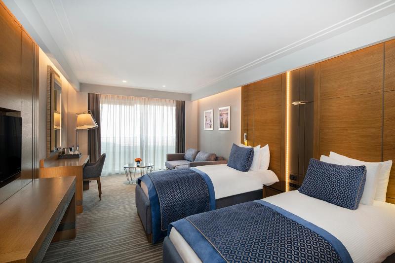 Classic Room Twin Bed image 4