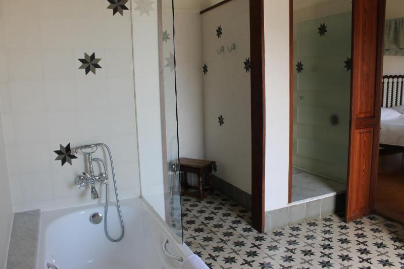 Double Room image 4