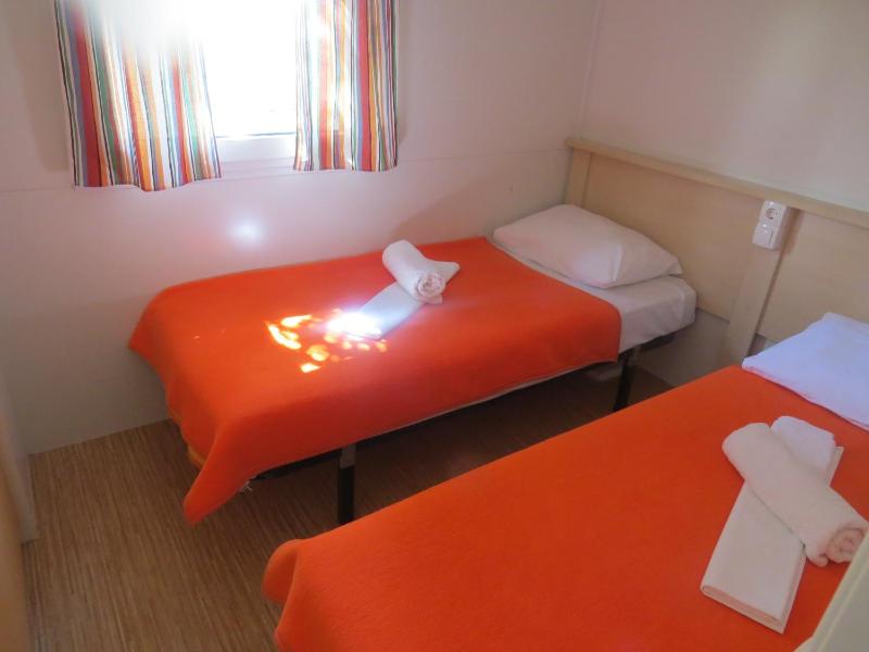 Two-Bedroom Mobile Home with Terrace image 3