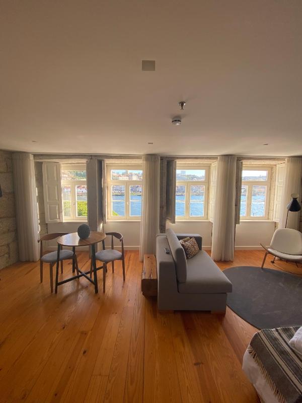 Studio with River View image 3