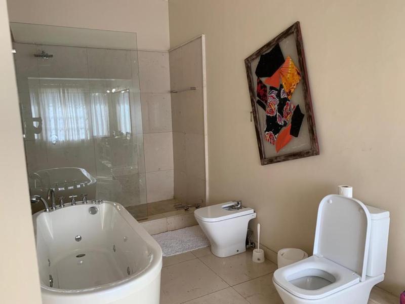 Acacia Inn GuestHouse - image 13