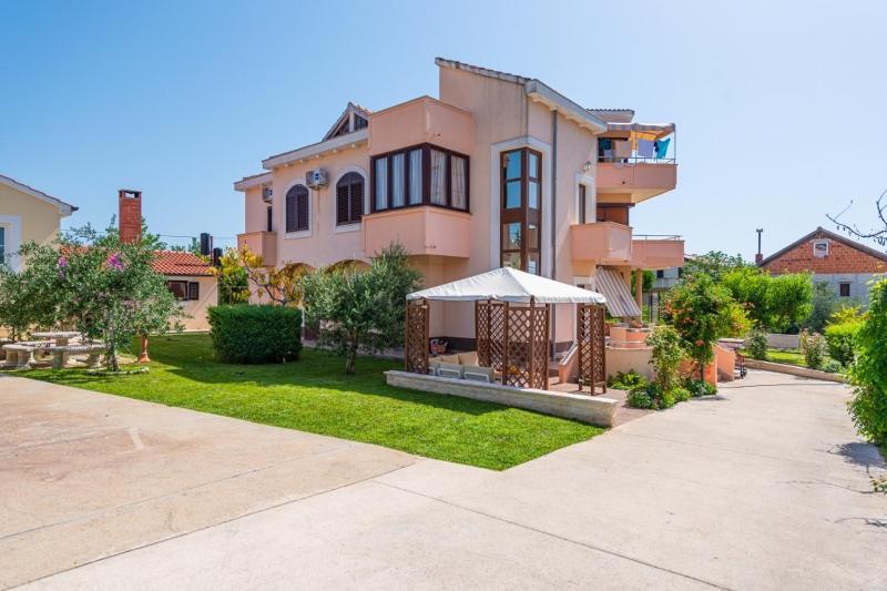 Guesthouse Privlaka (821) - image 16