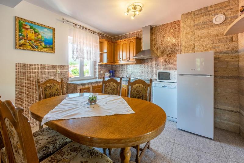 Apartments Tatjana - image 7