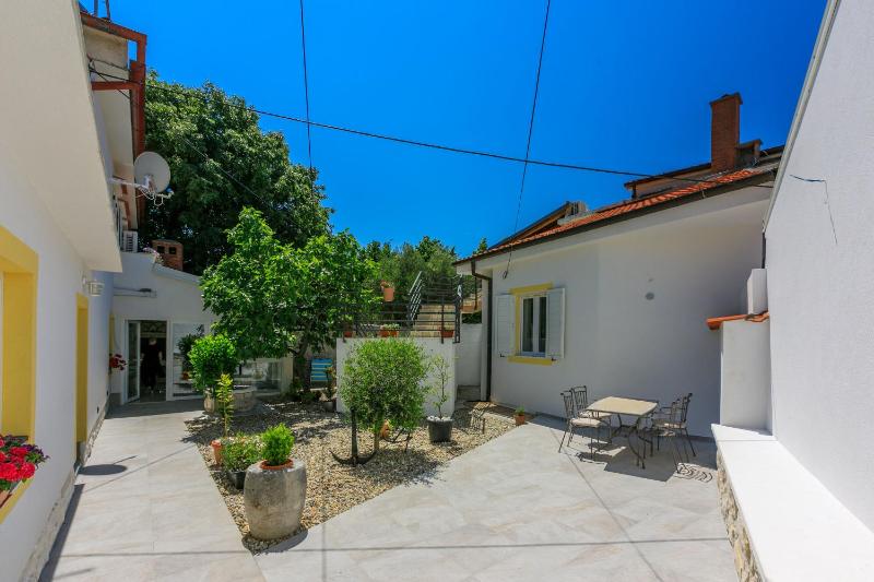 Apartment Danijel - image 21