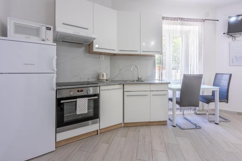 Apartment Studio - image 12