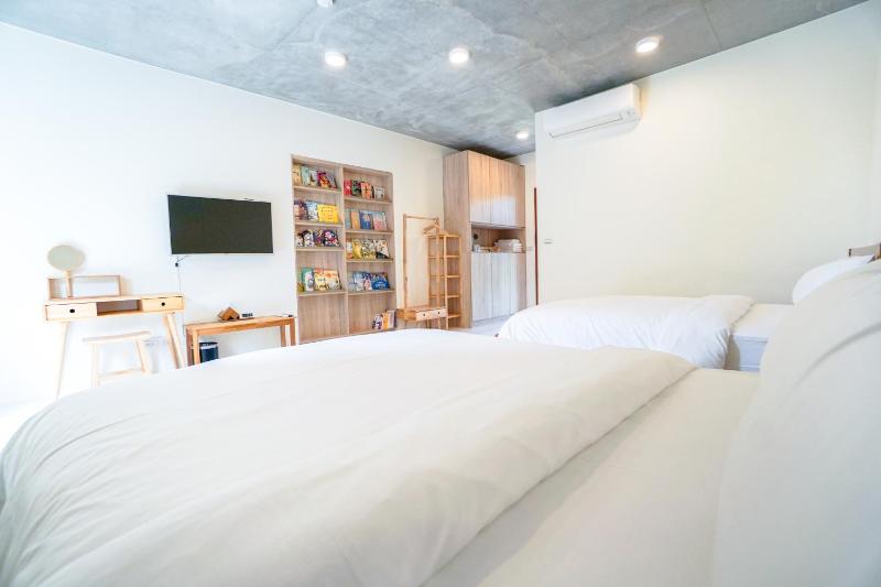 Cornerstone Bed & Breakfast - image 18