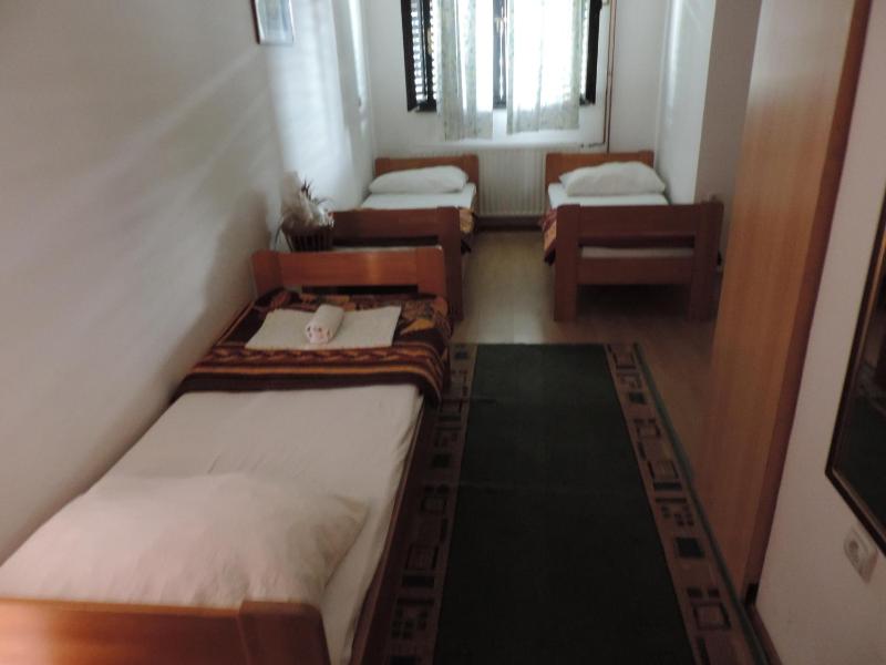Quadruple Room with Shower image 2