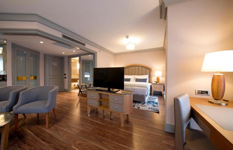 Junior Suite image 4
