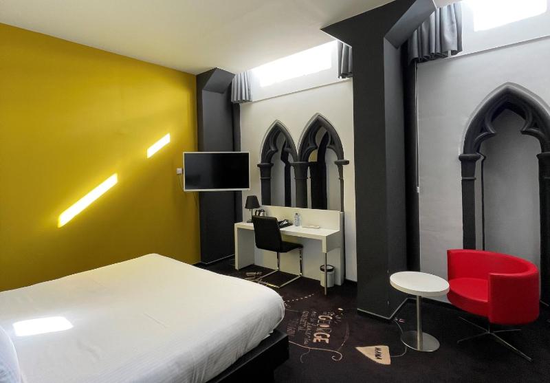 Superior Double Room image 4