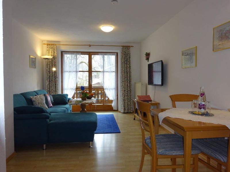 One-Bedroom Apartment image 1