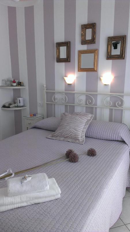 Single Room image 2