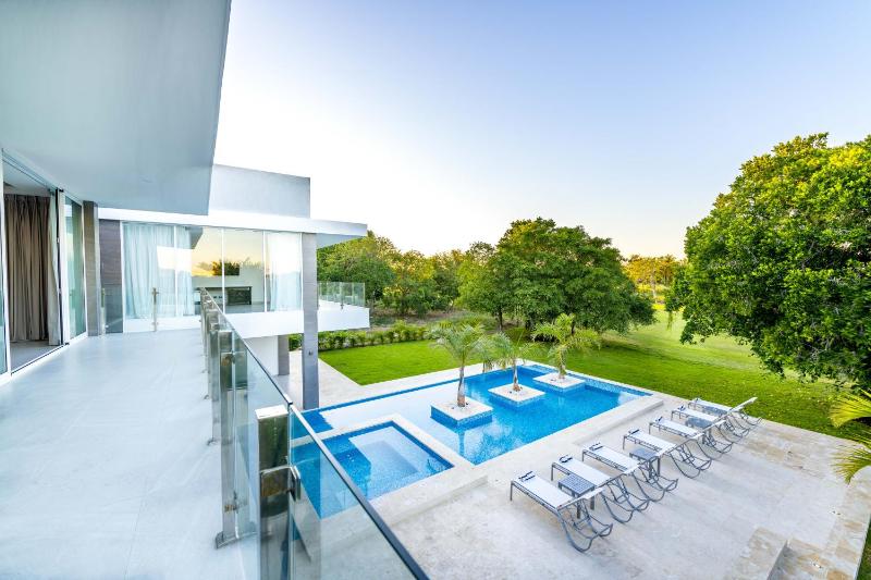 Best Private Cocotal Villas in Punta Cana - image 24