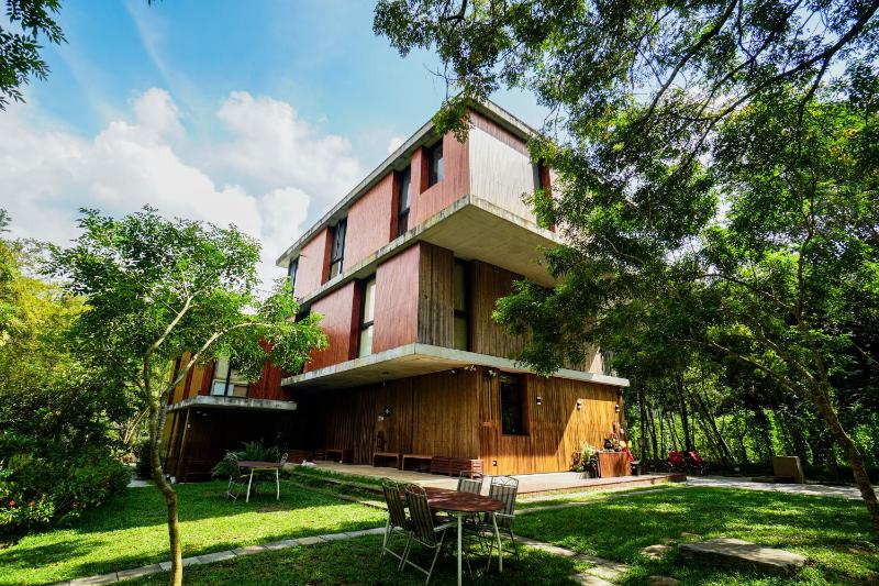 Cornerstone Bed & Breakfast - image 1