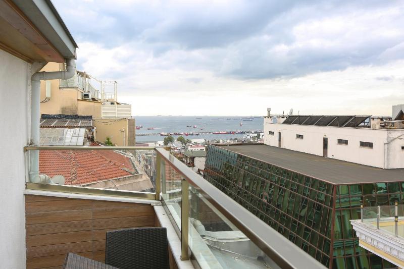 Suite with Balcony image 2