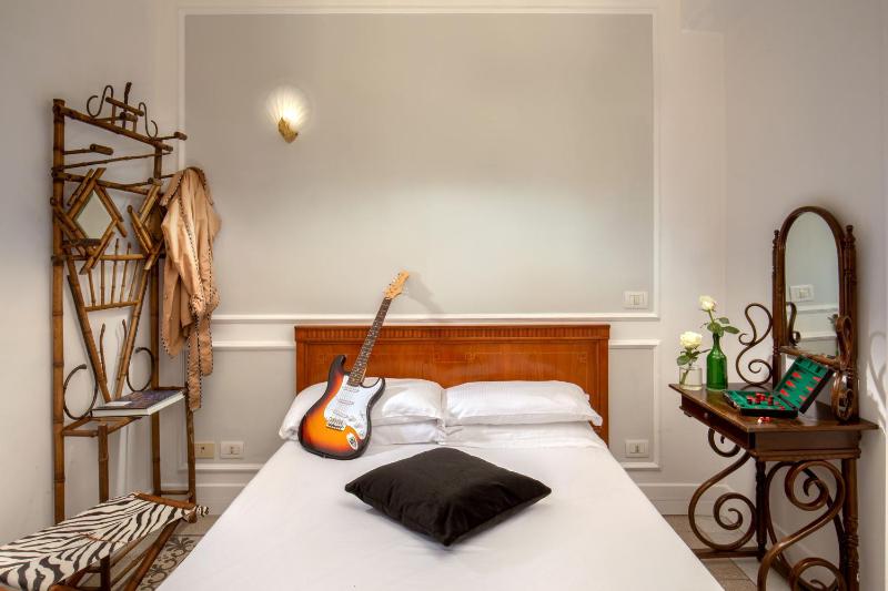 Quadruple Room image 4