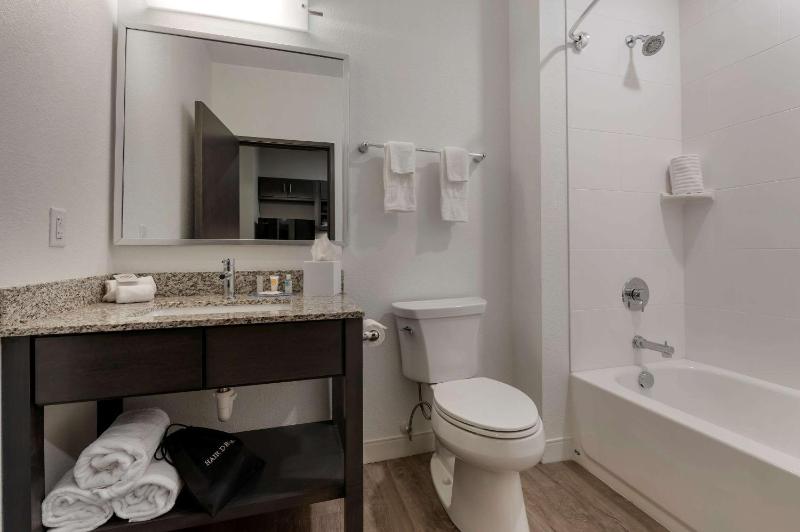 Standard King Room - Non Smoking image 1