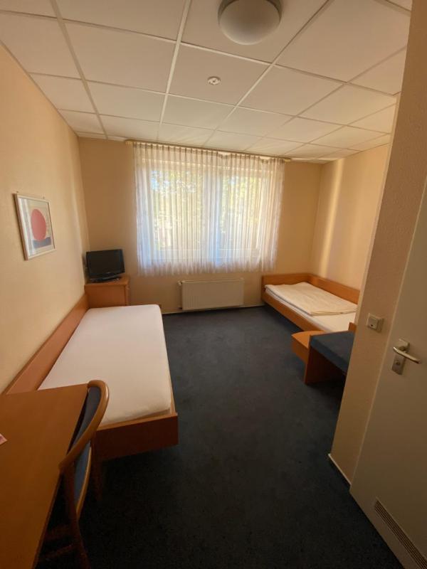 Economy Double or Twin Room image 2