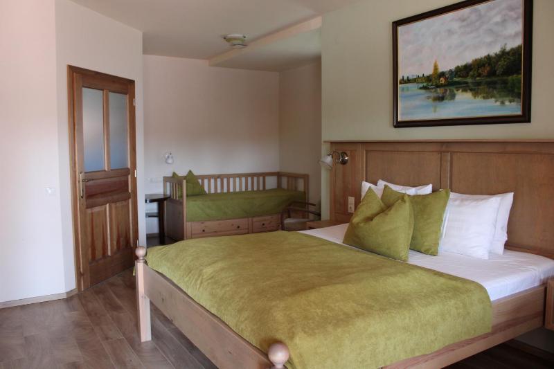 King Room - Disability Access image 3
