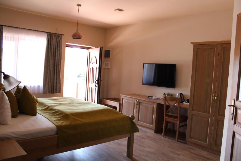 King Room - Disability Access image 4