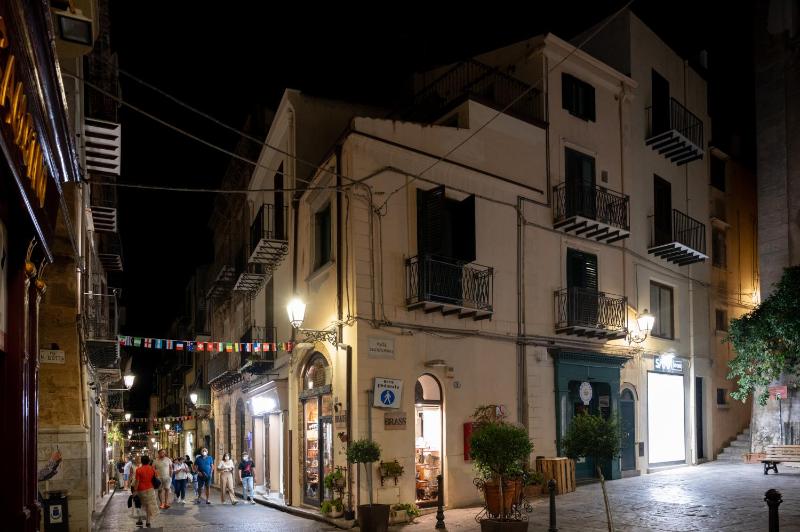 BM SUITES CEFALU - image 14