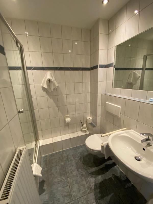 Double Room image 2