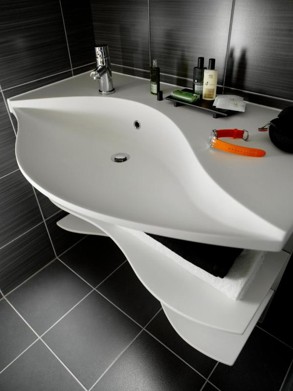 One-Bedroom Apartment image 3