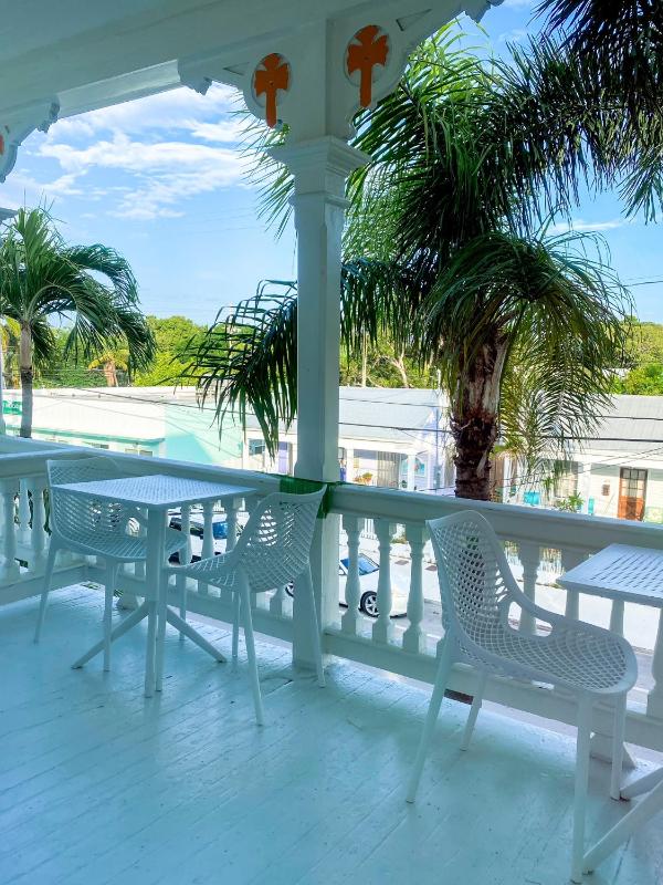 Marreros Guest Mansion - Adult Only - image 46