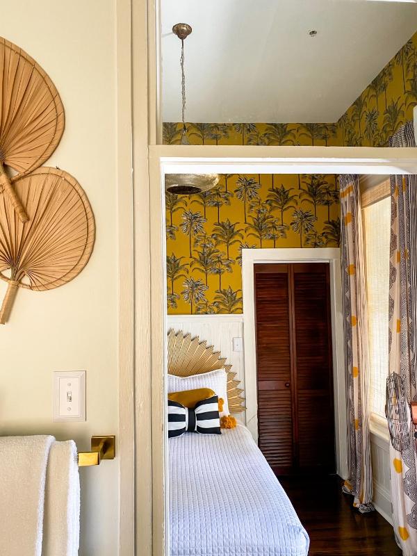 Marreros Guest Mansion - Adult Only - image 13
