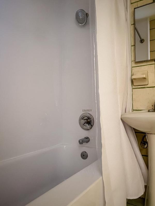 Room 1 image 2