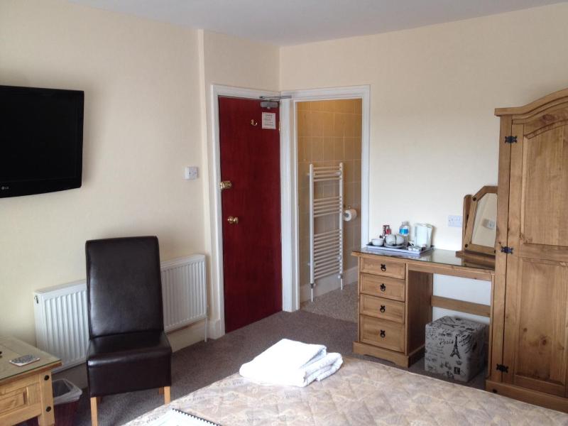 Superior Double Room image 3