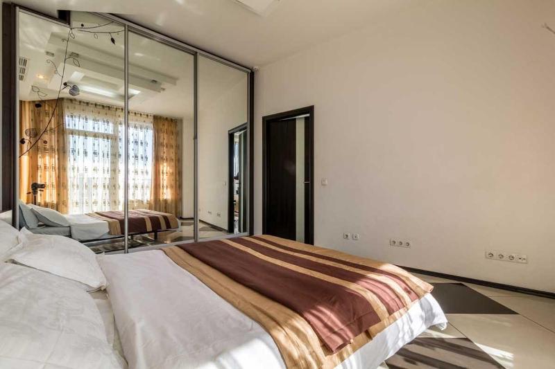 Cozy Apartment in Most City Center - image 13