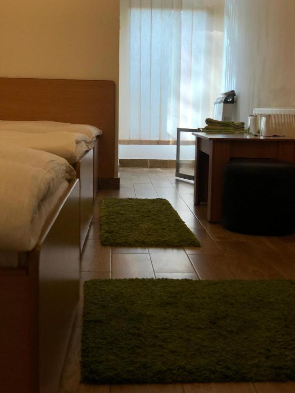 Triple Room image 2