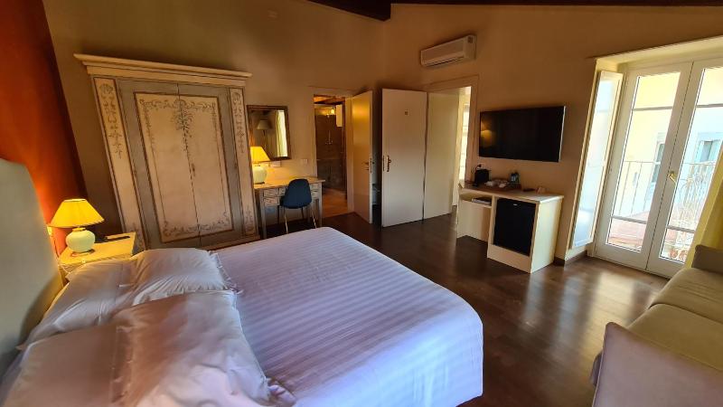 Hotel Piazza Vecchia - image 10