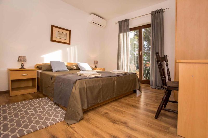 One-Bedroom Apartment in Rovinj VII - image 3