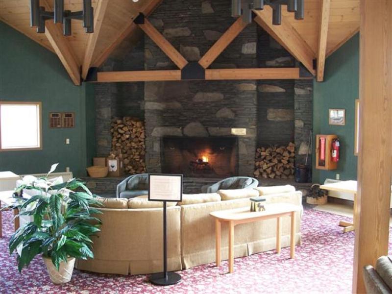 One-Bedroom Suite with Loft image 2