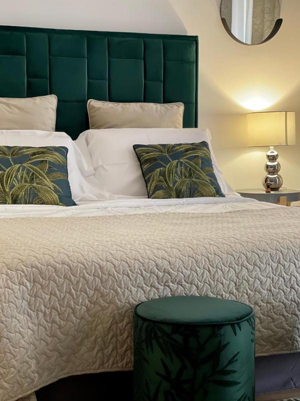 Superior King Room image 1