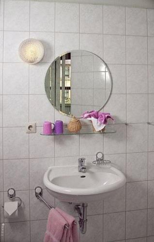 Single Room image 1
