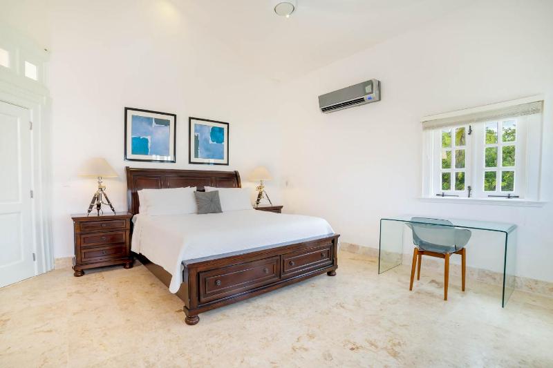 Exclusive Punta Cana Resort and Club Pool Villas - image 40