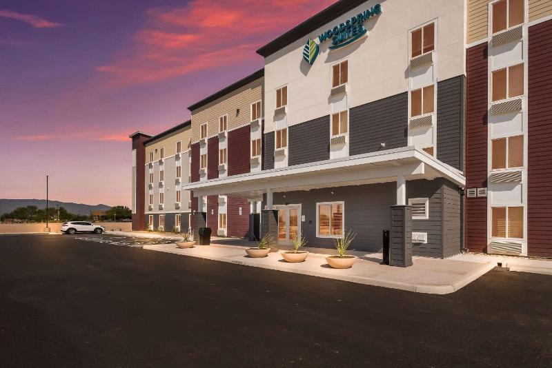 WoodSpring Suites Tucson-South - image 12