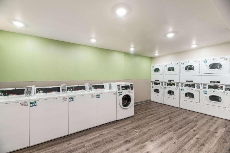 WoodSpring Suites Tucson-South - image 29