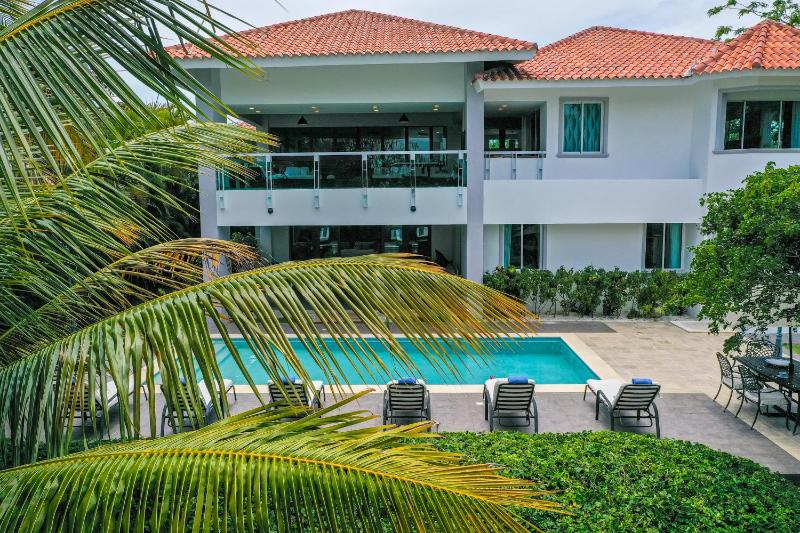 Exclusive Punta Cana Resort and Club Pool Villas - image 26