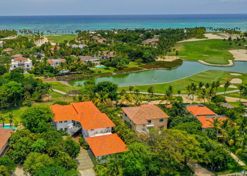 Exclusive Punta Cana Resort and Club Pool Villas - image 2