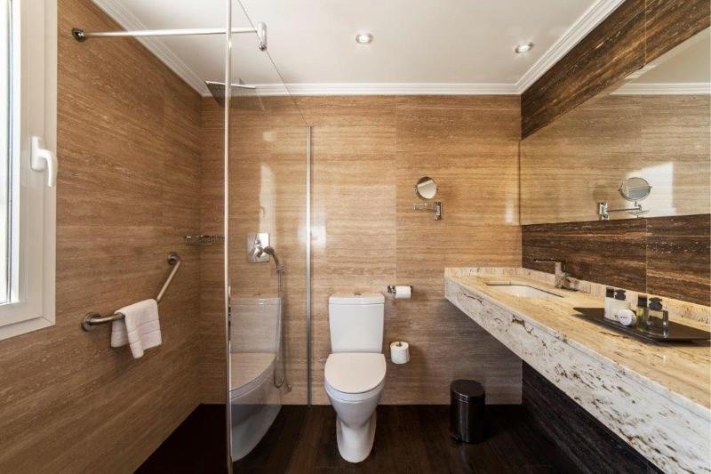 Essence Hotel Boutique - image 19